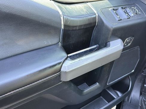 Used 2018 Ford F150 Platinum w/ Equipment Group 701A Luxury image 9