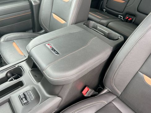 Used 2024 GMC Sierra 2500 AT4 w/ AT4 Premium Plus Package AWD/4WD image 22