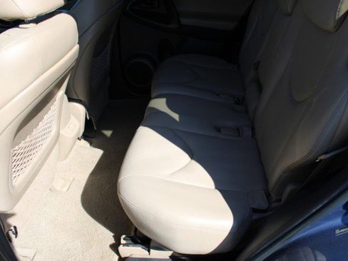 Used 2011 Toyota RAV4 Limited image 22