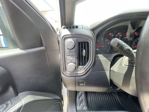 Used 2020 Chevrolet Silverado 2500 W/T w/ WT Convenience Package AWD/4WD image 17