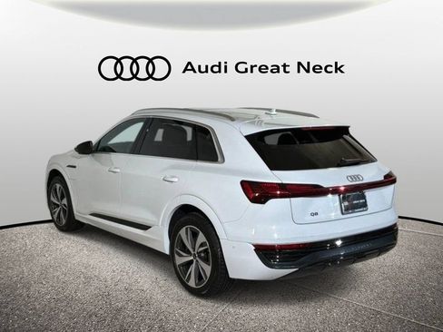 Used 2024 Audi Q8 e-tron Premium Plus w/ Premium Plus Package AWD/4WD image 7