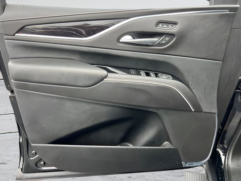 Used 2021 Cadillac Escalade Sport RWD image 38