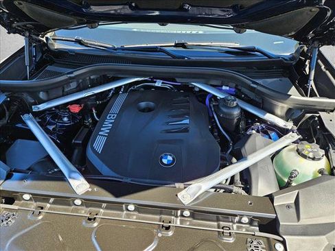 New 2026 BMW X5 xDrive40i w/ Parking Assistance Package AWD/4WD image 16