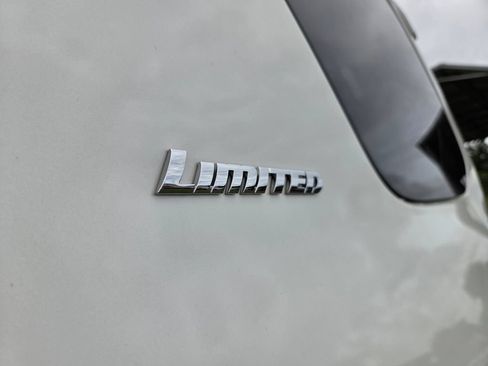 Used 2023 Toyota 4Runner Limited AWD/4WD image 6