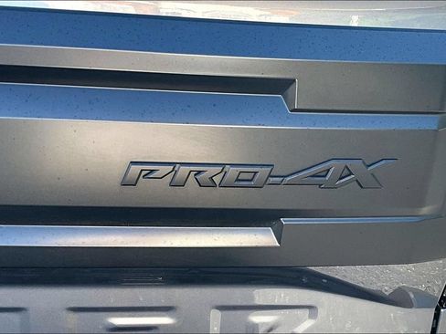 Used 2026 Nissan Frontier PRO-4X AWD/4WD image 25