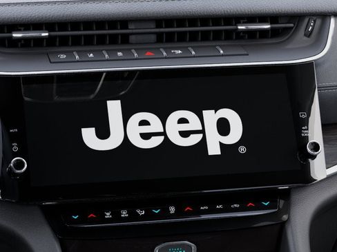 New 2026 Jeep Grand Cherokee Limited AWD/4WD image 24