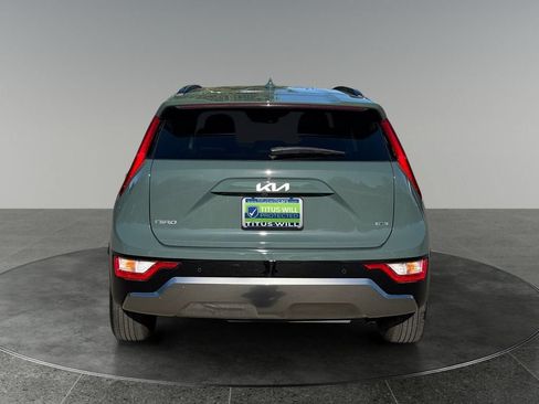 Used 2025 Kia Niro FWD image 9