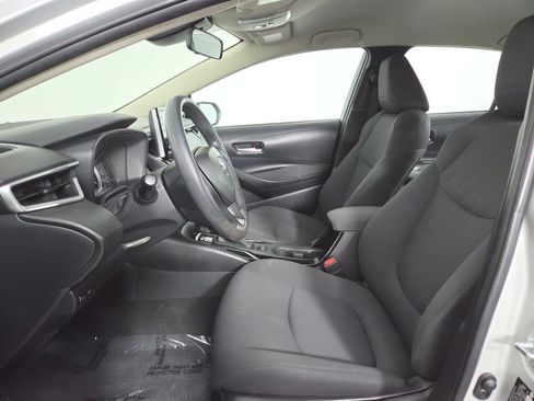 Used 2021 Toyota Corolla LE FWD image 14