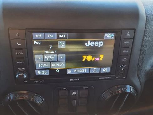 Used 2018 Jeep Wrangler Unlimited Rubicon AWD/4WD image 21