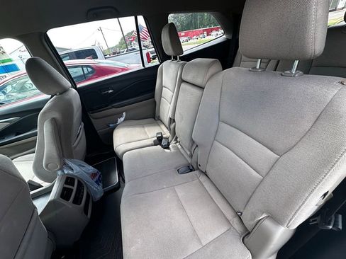 Used 2016 Honda Pilot EX image 11