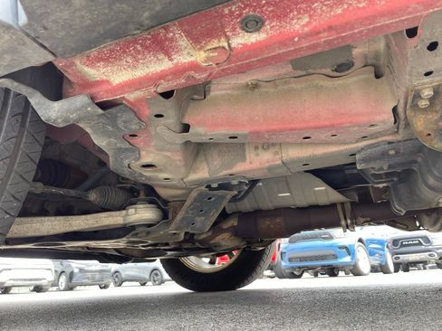 Used 2016 Nissan Pathfinder S image 22