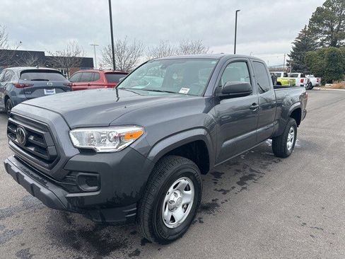 Used 2023 Toyota Tacoma SR image 8