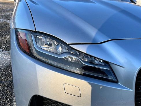 Used 2019 Jaguar F-PACE S image 27