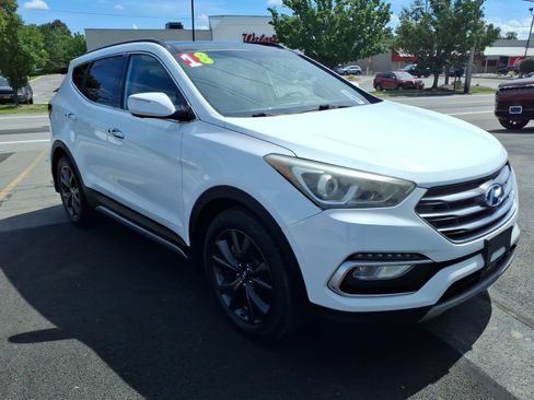 Used 2018 Hyundai Santa Fe Sport w/ 2.0T Ultimate Tech Package 05 AWD/4WD image 3