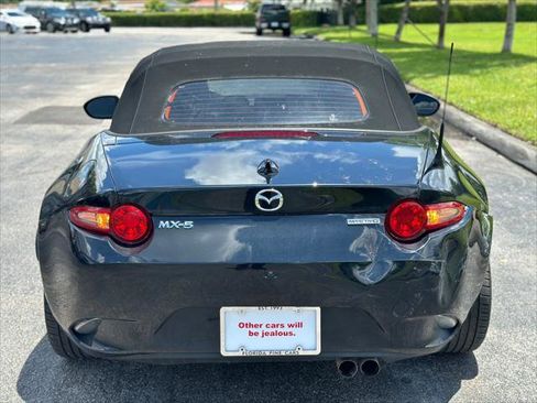 Used 2021 MAZDA MX-5 Miata Grand Touring RWD image 6