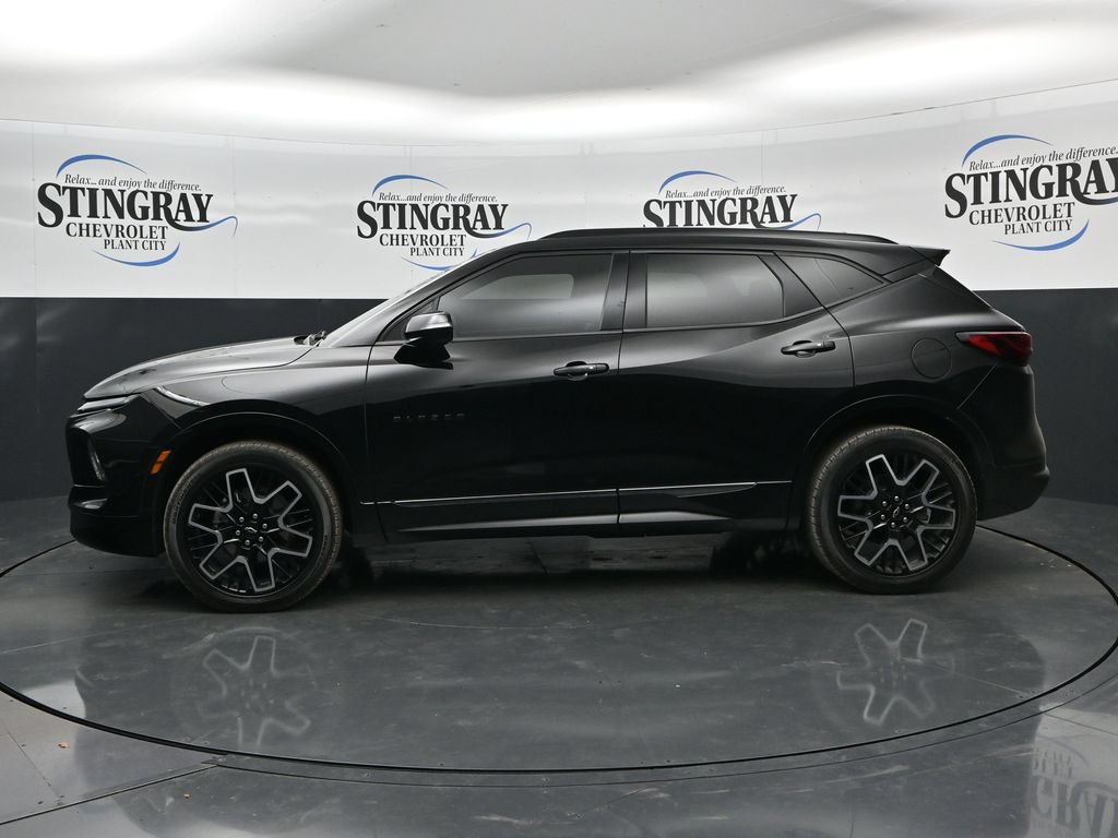 Used 2023 Chevrolet Blazer RS w/ Driver Confidence II Package FWD image 4