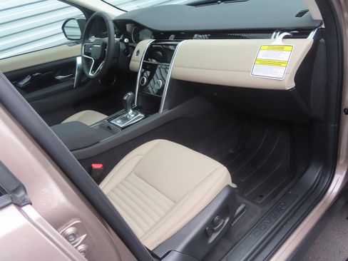 Used 2023 Land Rover Discovery Sport S image 20