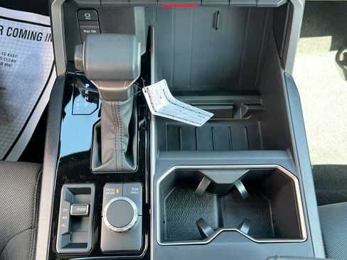 New 2026 Toyota Tundra SR5 w/ SR5 Convenience Package AWD/4WD image 24