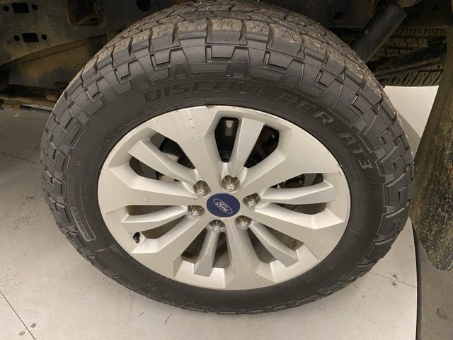 Used 2015 Ford F150 XLT w/ Equipment Group 301A Mid AWD/4WD image 38