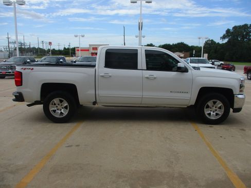 Used 2017 Chevrolet Silverado 1500 LT w/ All Star Edition AWD/4WD image 8