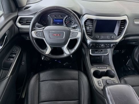 Used 2020 GMC Acadia SLT image 3