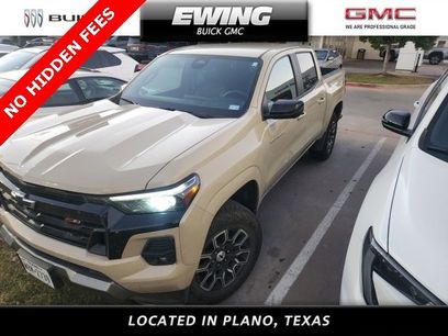 Used 2023 Chevrolet Colorado Z71 w/ Z71 Convenience Package 2