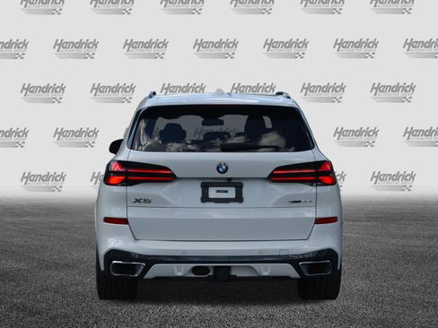Certified 2024 BMW X5 sDrive40i w/ M Sport Package RWD image 10