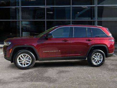 New 2025 Jeep Grand Cherokee Laredo X w/ Luxury Tech Group I image 4