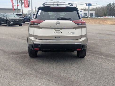 New 2026 Nissan Rogue Platinum w/ Platinum Premium Package AWD/4WD image 4