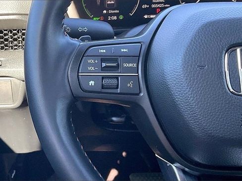 Used 2025 Honda CR-V Sport image 16