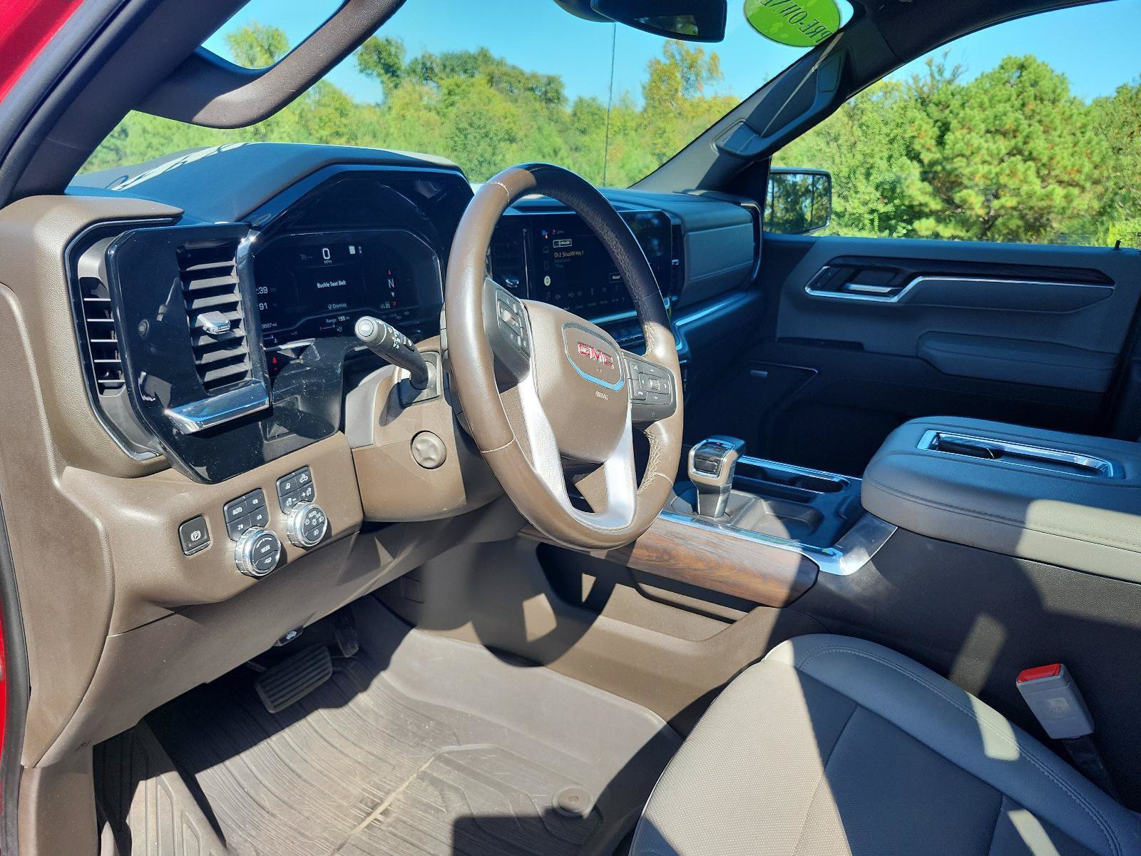 Used 2022 GMC Sierra 1500 SLT w/ SLT Premium Package AWD/4WD image 15