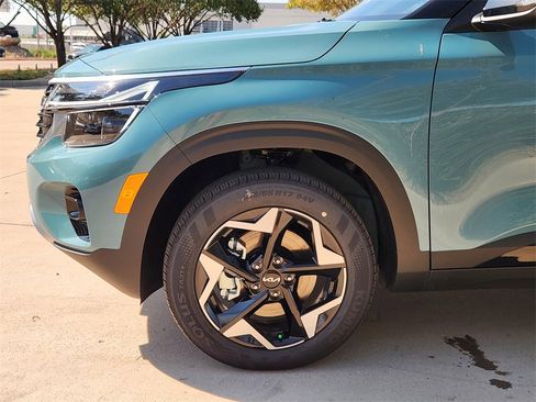 New 2026 Kia Seltos S image 5