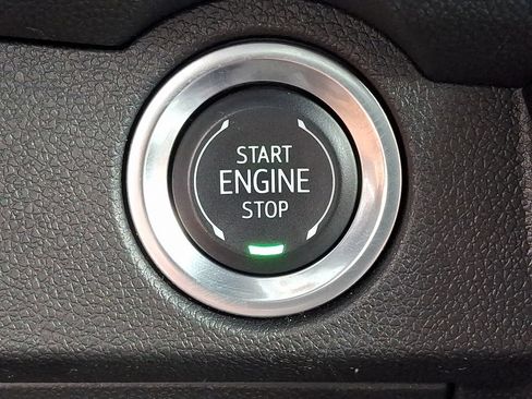 Used 2024 Chevrolet Traverse Z71 AWD/4WD image 23