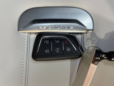 New 2026 Cadillac Escalade ESV Platinum Sport AWD/4WD image 45