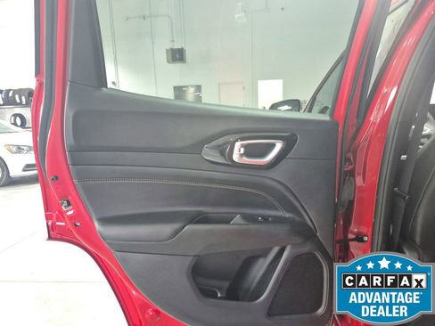 Used 2023 Jeep Compass Limited AWD/4WD image 19