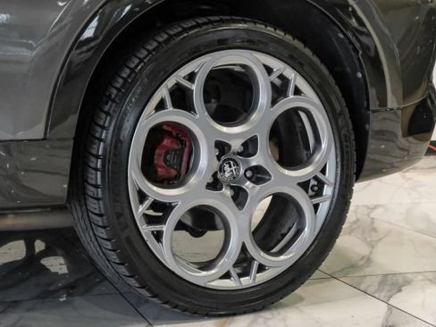 Used 2024 Alfa Romeo Tonale Veloce AWD/4WD image 72