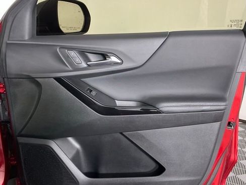 Used 2025 Chevrolet Equinox LT w/ Safety and Technology Package FWD image 30