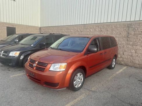Used 2008 Dodge Grand Caravan SE FWD image 1