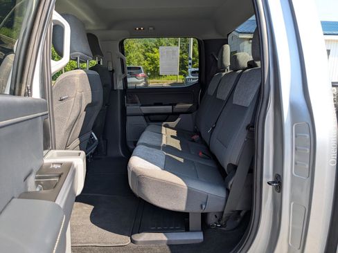 Used 2022 Ford F150 XLT w/ Equipment Group 302A High image 13