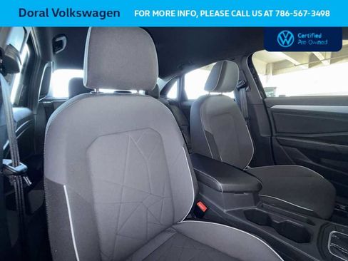 Used 2025 Volkswagen Jetta Sport image 27