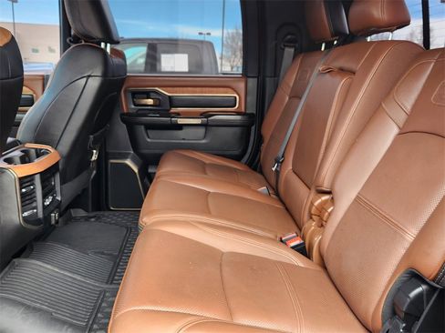 Used 2023 RAM 3500 Limited image 10