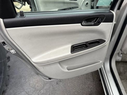 Used 2007 Chevrolet Impala LT image 18