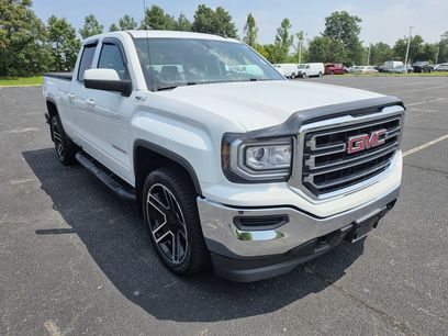 Used 2018 GMC Sierra 1500 SLE w/ Black Pack