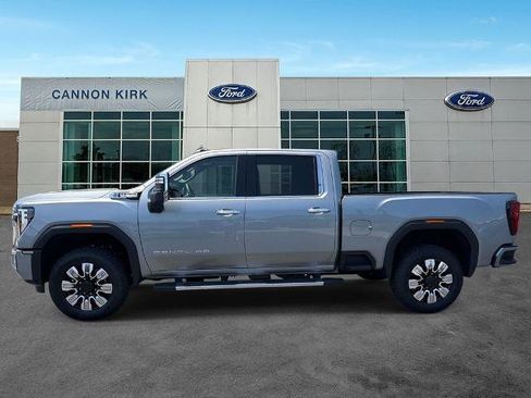 Used 2026 GMC Sierra 2500 Denali w/ Denali Reserve Package AWD/4WD image 4