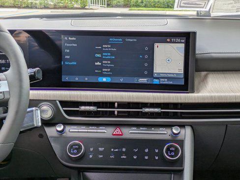 New 2025 Hyundai Sonata Limited image 12