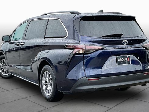 Certified 2024 Toyota Sienna XLE FWD image 12