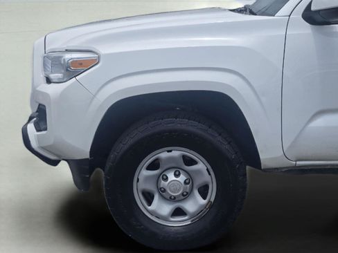Used 2018 Toyota Tacoma SR w/ SR Convenience Package RWD image 6