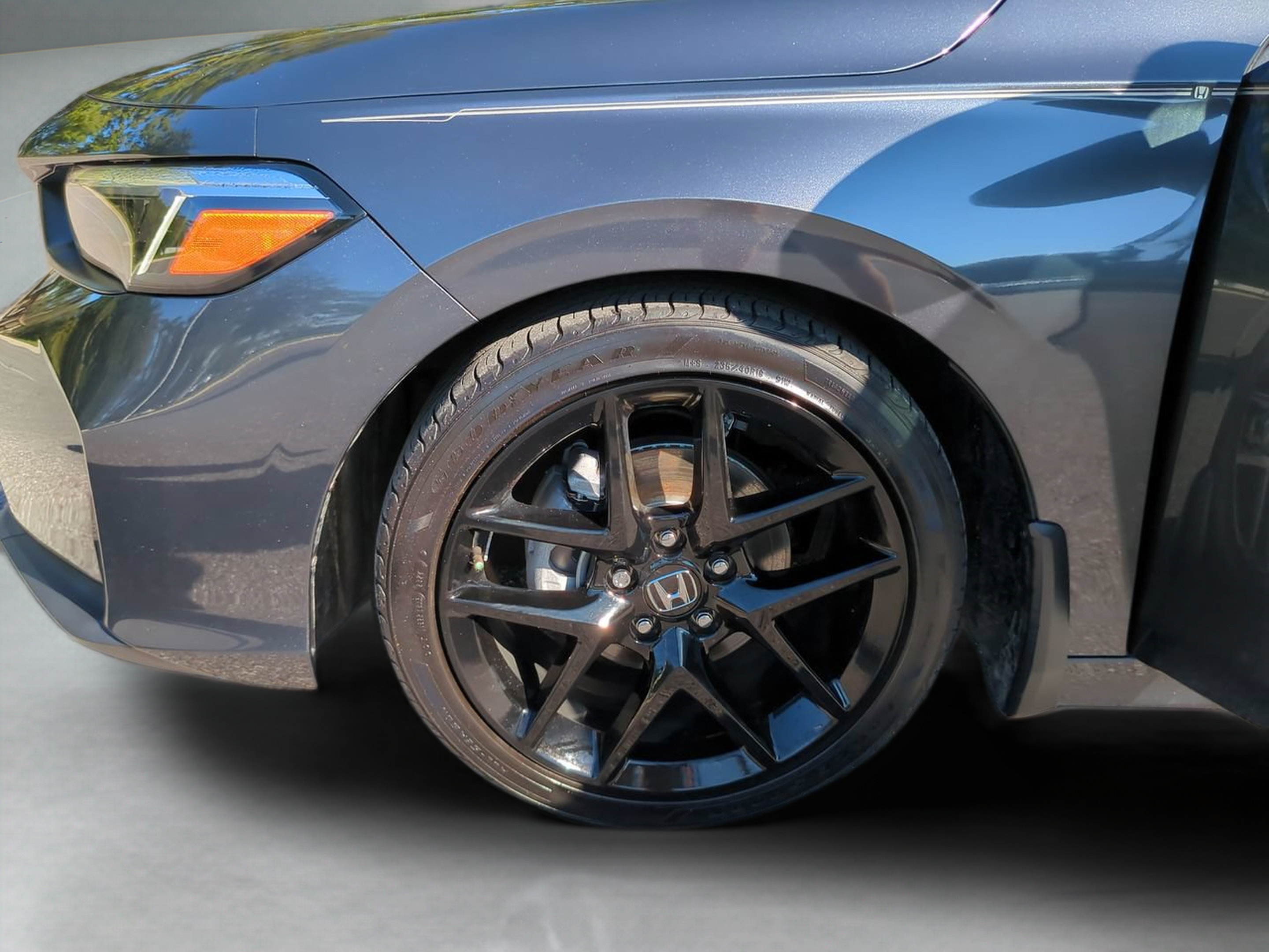 Certified 2025 Honda Civic Sport image 31