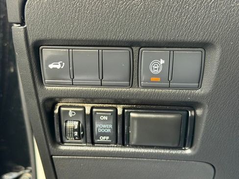 Used 2018 Nissan Armada SL w/ Premium Package image 43