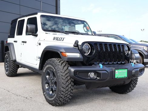 Used 2023 Jeep Wrangler Unlimited w/ Cold Weather Group AWD/4WD image 6